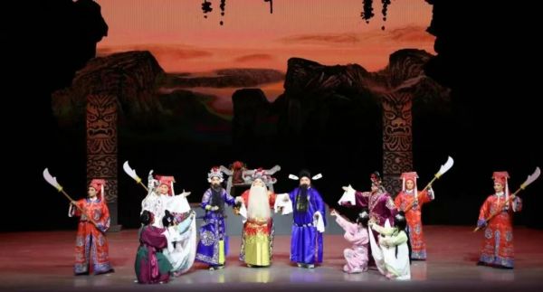 益陽(yáng)市花鼓戲劇團(tuán)有限公司,湖南省花鼓戲演出,湖南大型現(xiàn)代花鼓戲